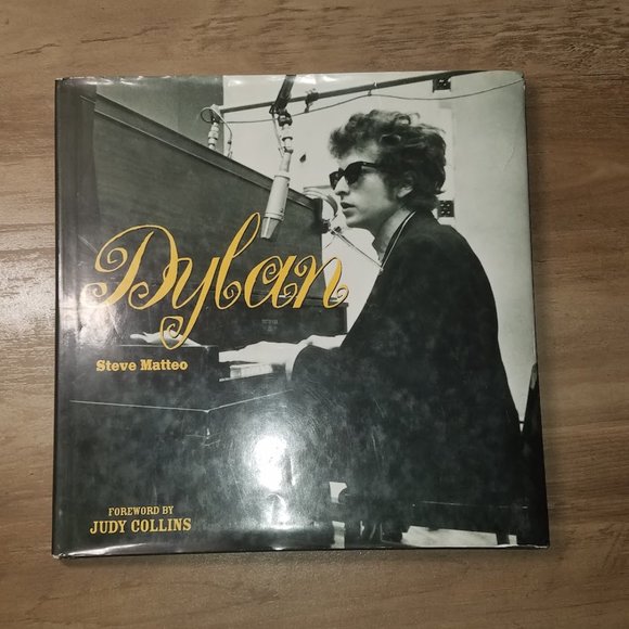 Book DYLAN, by Steve Matteo. Other - Book DYLAN, by Steve Matteo